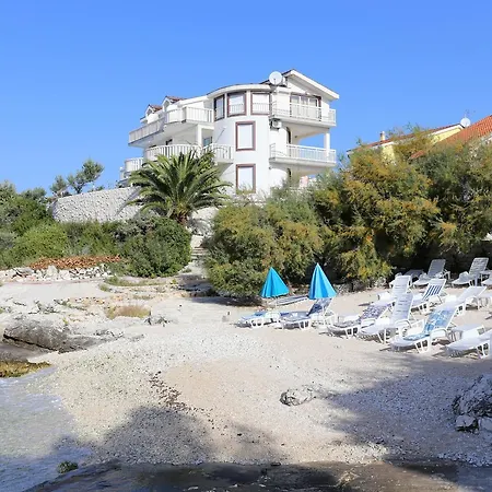 شقة Studio Zecevo Rtic 10400b روغوزنيكا