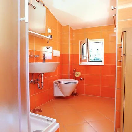 Studio Zecevo Rtic 10400b شقة روغوزنيكا